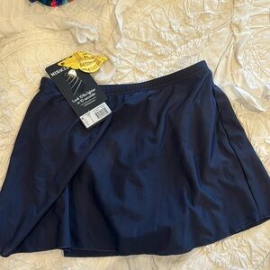 NWT miracle suit, swim skirt, size 12, navy blue